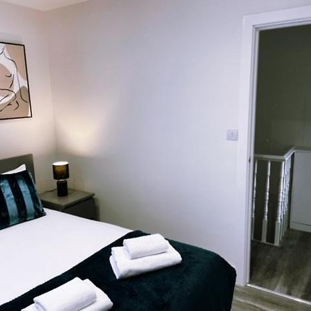 2 Bedroom Serviced Apartment Londres Exterior foto